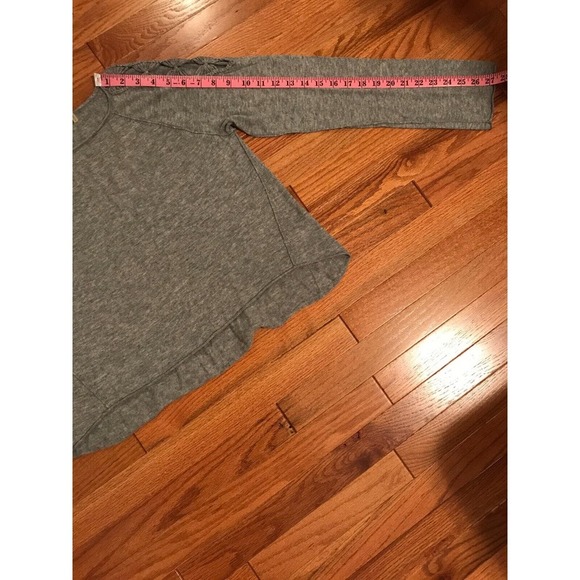 Rebecca Taylor Gray Pullover Sweater with Cut-Out Shoulders - Size Medium - Picture 7 of 9